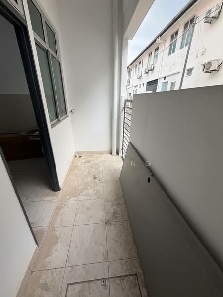 2.5-storey Terraced House for Rent in Taman Pulai Mutiara (Iskandar Puteri (Nusajaya)) - Rain Ng - Balcony - PropertyGuru.com.my