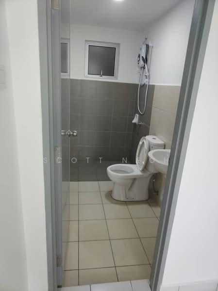 Condominium for Rent at Residensi Sateria - Scott Neoh - Bathroom - PropertyGuru.com.my