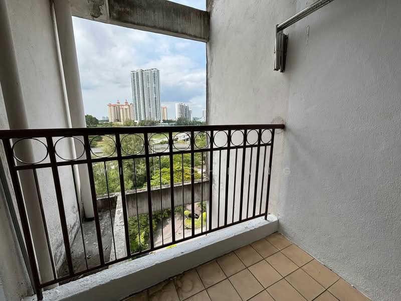 Apartment for Sale at Bayu Puteri - Wind Cheang - Balcony - PropertyGuru.com.my
