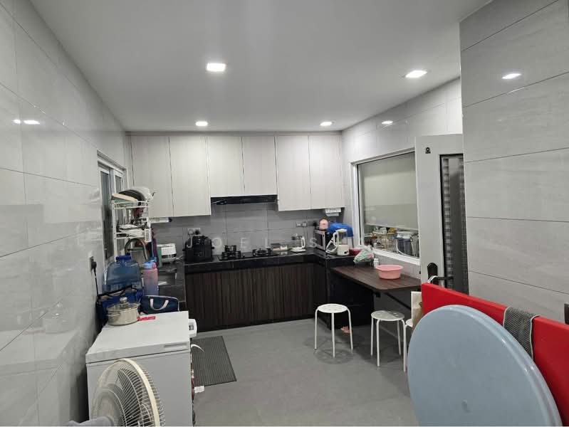 Semi-Detached House for Sale in Klang (Selangor) - Joel Sia - Kitchen - PropertyGuru.com.my