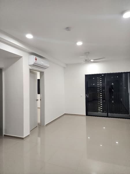 Hana @ Eco Ardence untuk Untuk Disewa - RM 1,300 /bulan, Apr 2026 - Living Room - PropertyGuru.com.my
