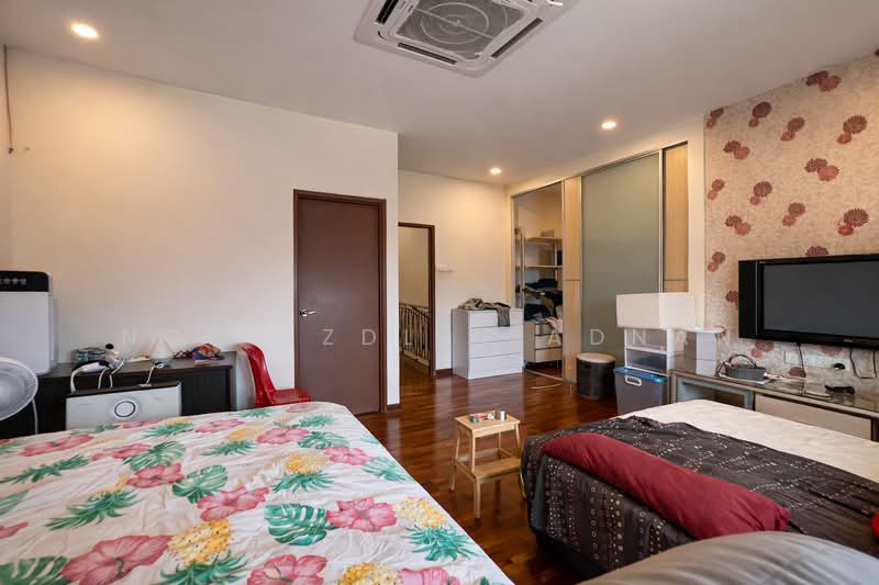 Semi-Detached House for Sale in Batu Caves (Selangor) - Nor Azdlin Adnan - Bedroom - PropertyGuru.com.my