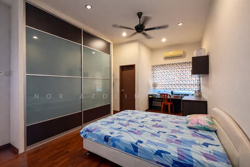 Semi-Detached House for Sale in Batu Caves (Selangor) - Nor Azdlin Adnan - Bedroom - PropertyGuru.com.my