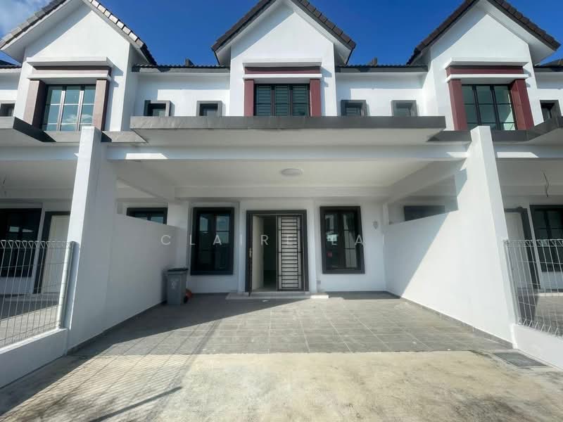 2-storey Terraced House for Sale in Bandar Putra (Kulai) - Claire Lai - Exterior - PropertyGuru.com.my