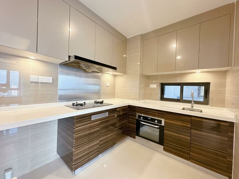 R&F Princess Cove Phase 2-Seine Region untuk Untuk Disewa - RM 1,800 /bulan, Mac 2026 - Kitchen - PropertyGuru.com.my