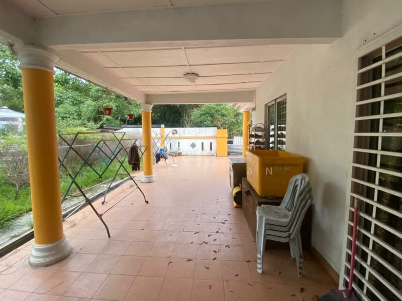 Rumah Teres 2 Tingkat untuk Dijual di Taman Lestari Putra (Seri Kembangan) - Alan Chan - Exterior - PropertyGuru.com.my
