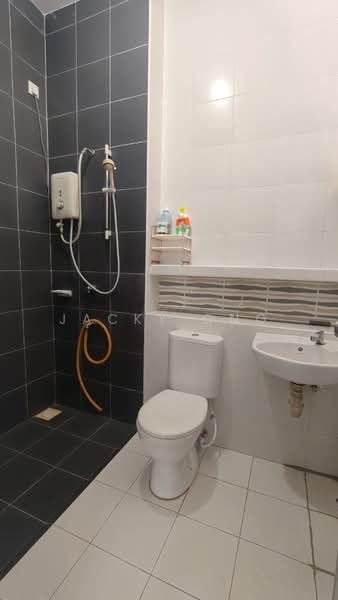 Taman Setia Indah untuk Untuk Dijual - RM 798,000, Mac 2026 - Bathroom - PropertyGuru.com.my