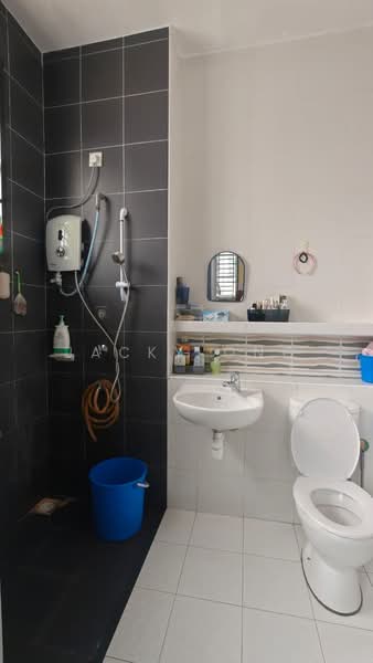 Taman Setia Indah untuk Untuk Dijual - RM 798,000, Mac 2026 - Bathroom - PropertyGuru.com.my