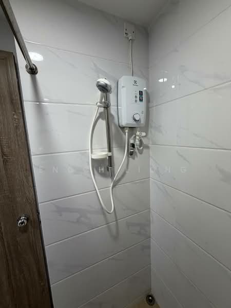 Service Residence for Rent at Country Garden Central Park - Enoch Liong - Bathroom - PropertyGuru.com.my