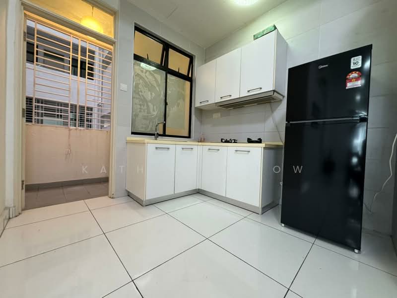 The Platino Serviced Apartment untuk Untuk Disewa - RM 2,600 /bulan, Apr 2026 - Kitchen - PropertyGuru.com.my
