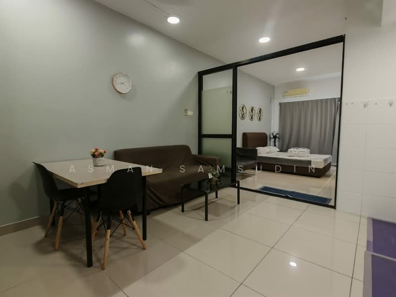 Suria Jelutong untuk Untuk Disewa - RM 1,300 /bulan, Mac 2026 - Living Room - PropertyGuru.com.my
