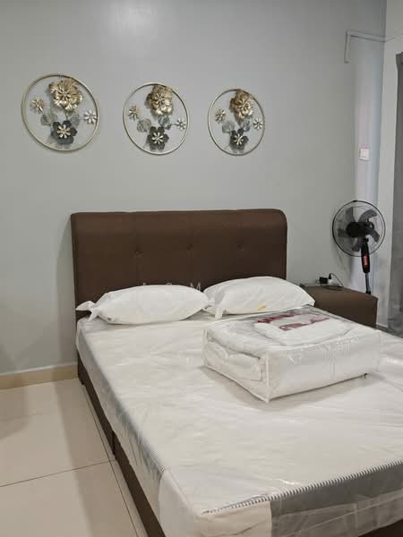 Suria Jelutong untuk Untuk Disewa - RM 1,300 /bulan, Mac 2026 - Bedroom - PropertyGuru.com.my