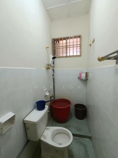 Townhouse for Sale in Bandar Selesa Jaya (Skudai) - Max Loh - Bathroom - PropertyGuru.com.my
