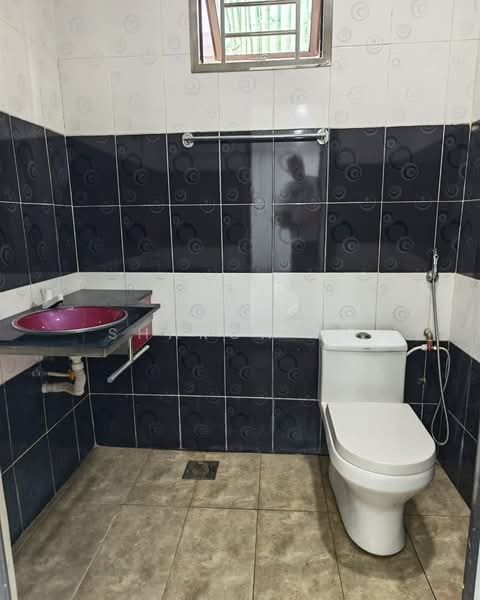 2-storey Terraced House for Sale in Taman Nusantara (Iskandar Puteri (Nusajaya)) - Sharon Ng - Bathroom - PropertyGuru.com.my