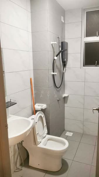 SKS Habitat untuk Untuk Disewa - RM 2,400 /bulan, Apr 2026 - Bathroom - PropertyGuru.com.my
