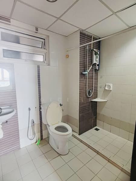The Spring untuk Untuk Disewa - RM 2,100 /bulan, Mac 2026 - Bathroom - PropertyGuru.com.my
