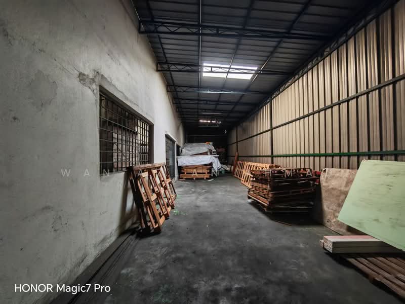 Factory for Sale in Seksyen 34 (Shah Alam) - Wan Azlan Ahmad - Interior - PropertyGuru.com.my