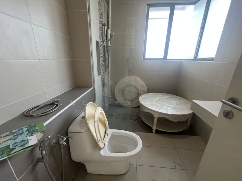 3-storey Terraced House for Sale in Alam Damai (Cheras) - Jocelyn Soo - Bathroom - PropertyGuru.com.my