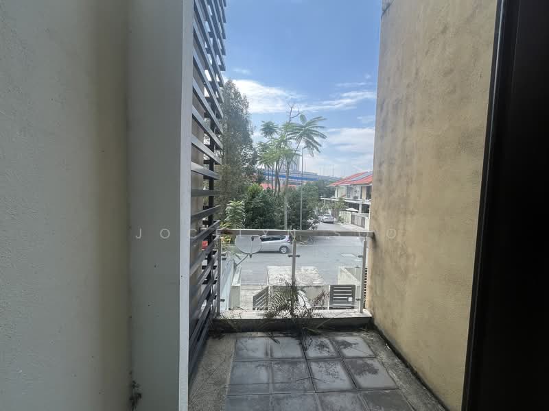 3-storey Terraced House for Sale in Alam Damai (Cheras) - Jocelyn Soo - Balcony - PropertyGuru.com.my
