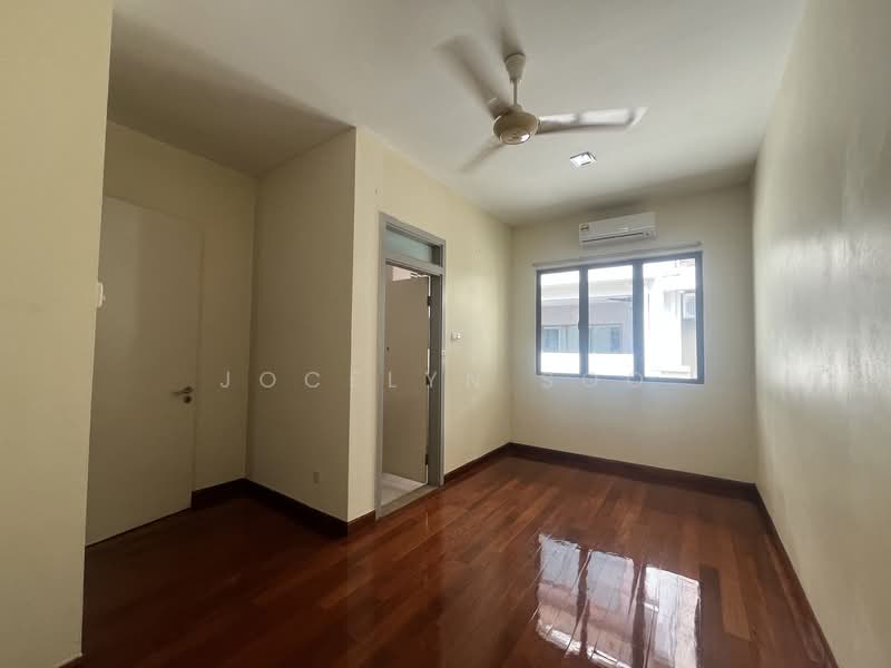 3-storey Terraced House for Sale in Alam Damai (Cheras) - Jocelyn Soo - PropertyGuru.com.my