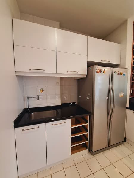 Condominium for Rent at Armanee Terrace - Kerry Tam - Kitchen - PropertyGuru.com.my