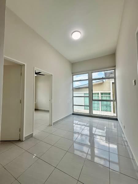 Imperial Jade Residenz untuk Untuk Dijual - RM 650,000, Mac 2026 - PropertyGuru.com.my