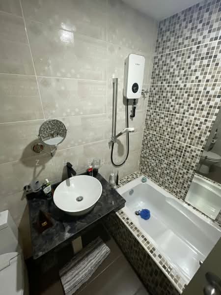 2-storey Terraced House for Sale in Ampang Jaya (Ampang) - Zahier Firza - Bathroom - PropertyGuru.com.my