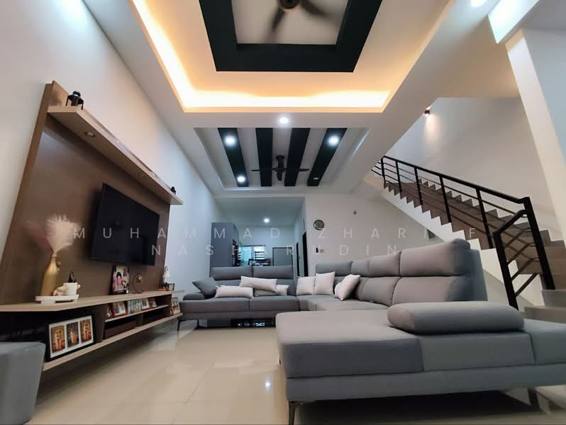 2-storey Terraced House for Sale in Semenyih (Selangor) - Muhammad Zhariff Nasharudin - Living Room - PropertyGuru.com.my