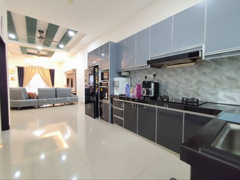 2-storey Terraced House for Sale in Semenyih (Selangor) - Muhammad Zhariff Nasharudin - Living Room - PropertyGuru.com.my