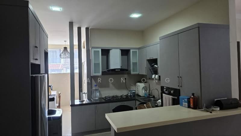 Jalan Perjiranan 10, Bandar Dato Onn. untuk Untuk Dijual - RM 1,350,000, Apr 2026 - Kitchen - PropertyGuru.com.my