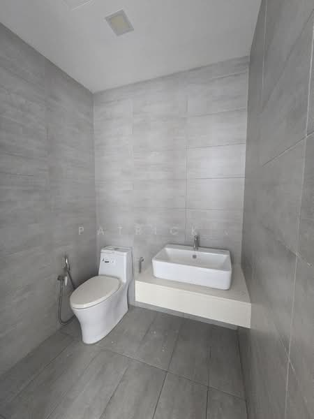 No Agent fee !! 3.5 Sty Hse【Corner Unit】Raffel 199 Bukit Gambier untuk Untuk Dijual - RM 2,599,200, Apr 2026 - Bathroom - PropertyGuru.com.my