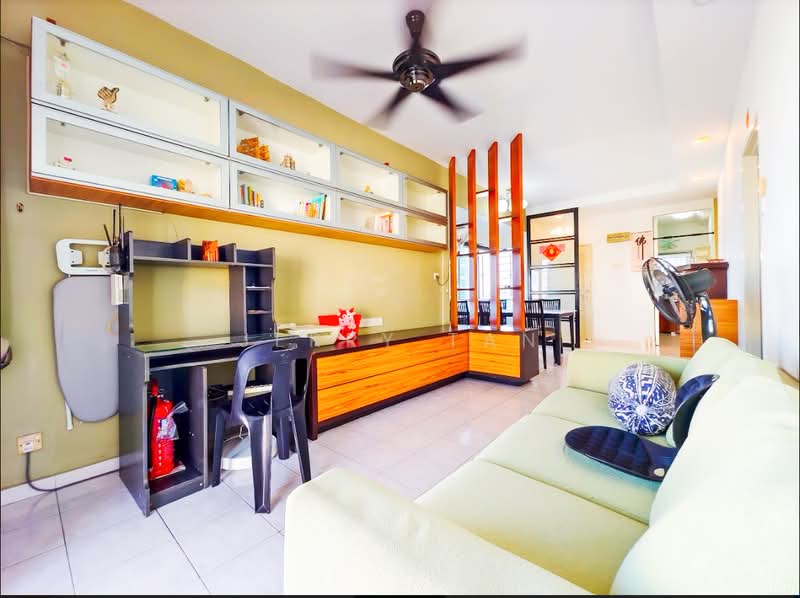 The Ocean View (Bandar Sri Pinang) untuk Untuk Disewa - RM 1,800 /bulan, Mac 2026 - Living Room - PropertyGuru.com.my