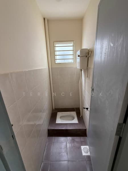 1-storey Terraced House for Sale in Seremban (Negeri Sembilan) - Terence Lok - Bathroom - PropertyGuru.com.my