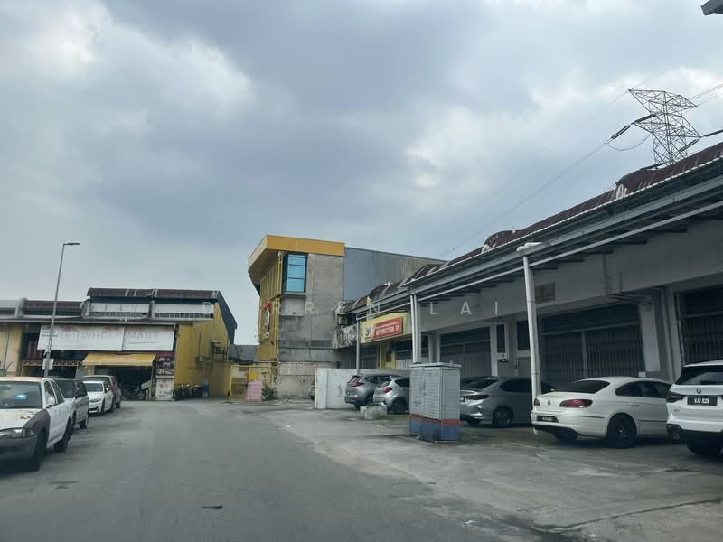 Kilang untuk Disewa di Batu Caves (Selangor) - Darren Lai - Exterior - PropertyGuru.com.my