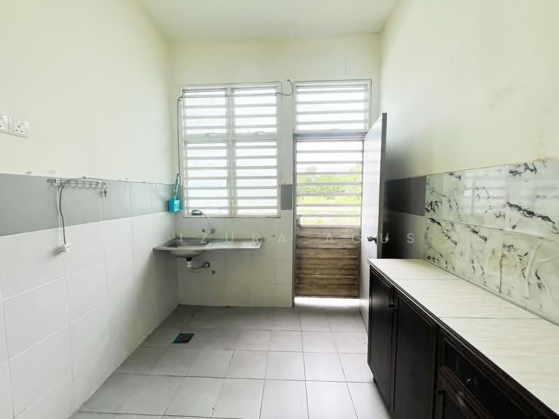 Taman Bentara, Telok Panglima Garang untuk Untuk Dijual - RM 370,000, Apr 2026 - Kitchen - PropertyGuru.com.my