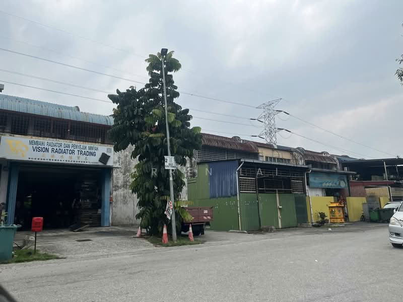 Taman Selayang Utama Industrial Park untuk Untuk Dijual - RM 2,088,000, Mac 2026 - Exterior - PropertyGuru.com.my
