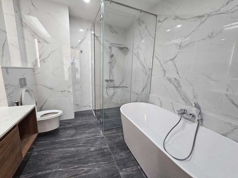 Core Residence @ TRX untuk Untuk Disewa - RM 7,120 /bulan, Mac 2026 - Bathroom - PropertyGuru.com.my