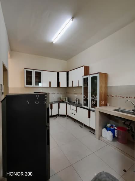 2-storey Terraced House for Rent in Setia Alam (Selangor) - Veni Foo Yoke Fuang - Kitchen - PropertyGuru.com.my