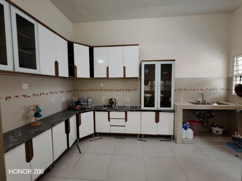 2-storey Terraced House for Rent in Setia Alam (Selangor) - Veni Foo Yoke Fuang - Kitchen - PropertyGuru.com.my