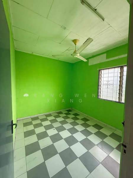 Flat for Sale at Bandar Selesa Jaya - Kang Wen Xiang - PropertyGuru.com.my