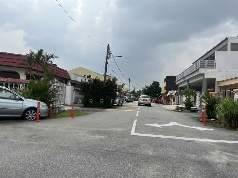 2-storey Terraced House for Sale in Taman Petaling (Kepong) - Darren Lai - Exterior - PropertyGuru.com.my