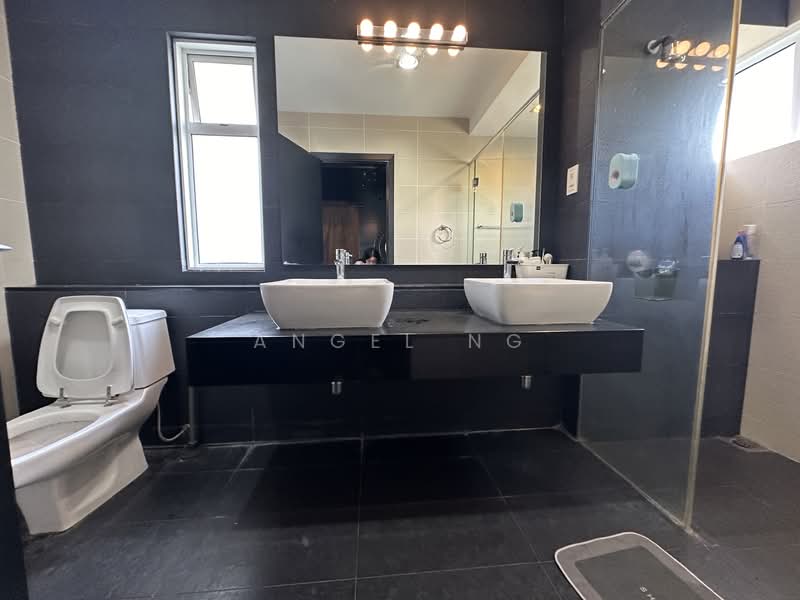 Semi-Detached House for Sale in Kajang (Selangor) - Angel Ng - Bathroom - PropertyGuru.com.my
