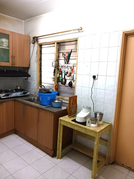 Kondominium untuk Dijual di Palm Court Condominium - Kerry Tam - Kitchen - PropertyGuru.com.my