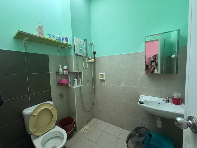 2-storey Terraced House for Sale in Setia Tropika (Johor Bahru) - Kok Hui - Bathroom - PropertyGuru.com.my