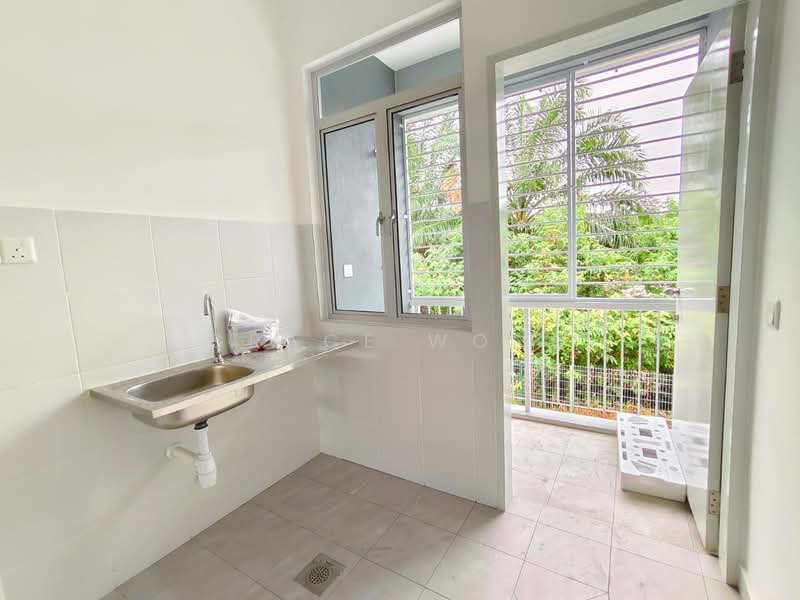 Townhouse for Rent in Klang (Selangor) - Grace Wong - Balcony - PropertyGuru.com.my