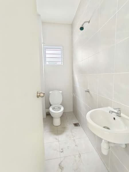 Townhouse for Rent in Klang (Selangor) - Grace Wong - Bathroom - PropertyGuru.com.my