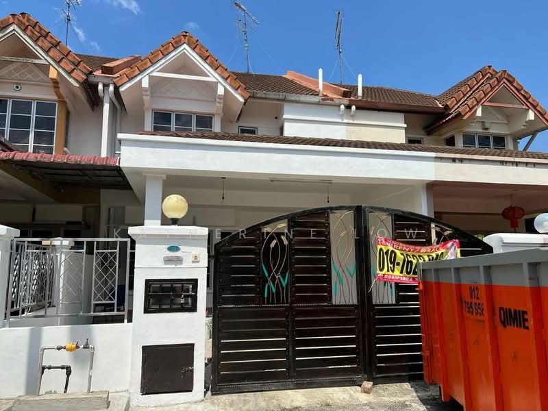 2-storey Terraced House for Sale in Taman Mutiara Rini (Skudai) - Katherine Low - Exterior - PropertyGuru.com.my
