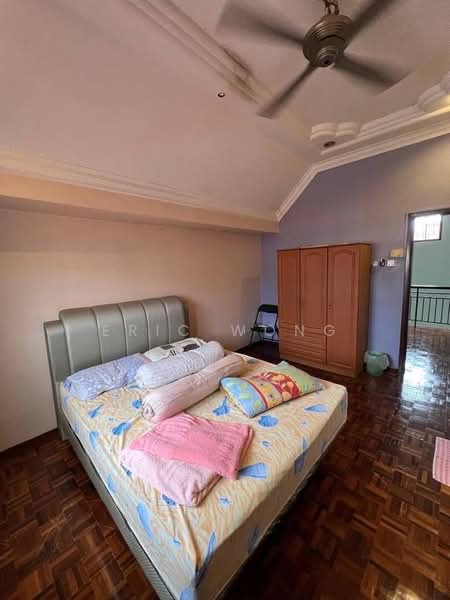 1.5-storey Terraced House for Sale in Ulu Tiram (Johor) - Eric Wong - Bedroom - PropertyGuru.com.my