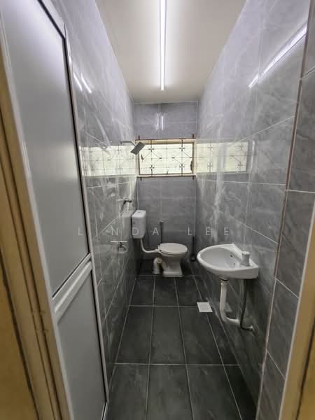2-storey Terraced House for Rent in Skudai (Johor) - Linda Lee - Bathroom - PropertyGuru.com.my