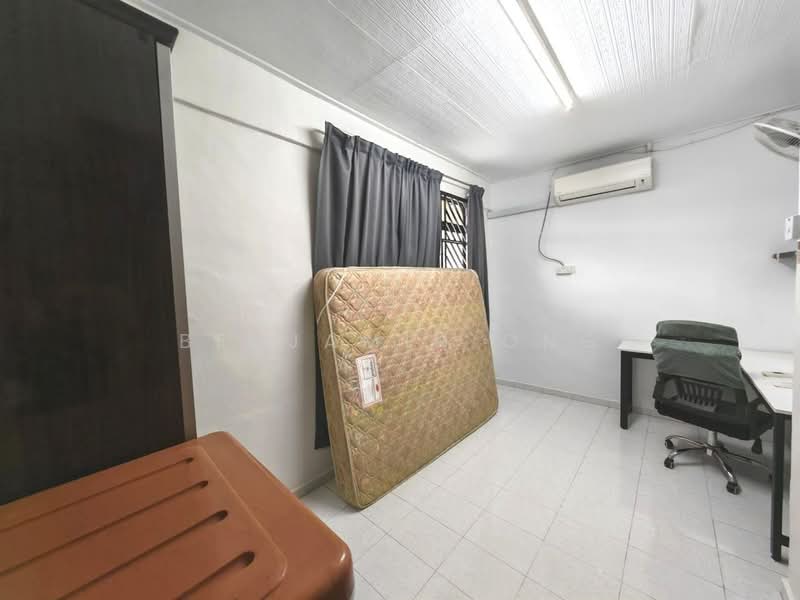 2-storey Terraced House for Rent in Taman Johor Jaya (Johor Bahru) - Benjamin Ong - Bedroom - PropertyGuru.com.my